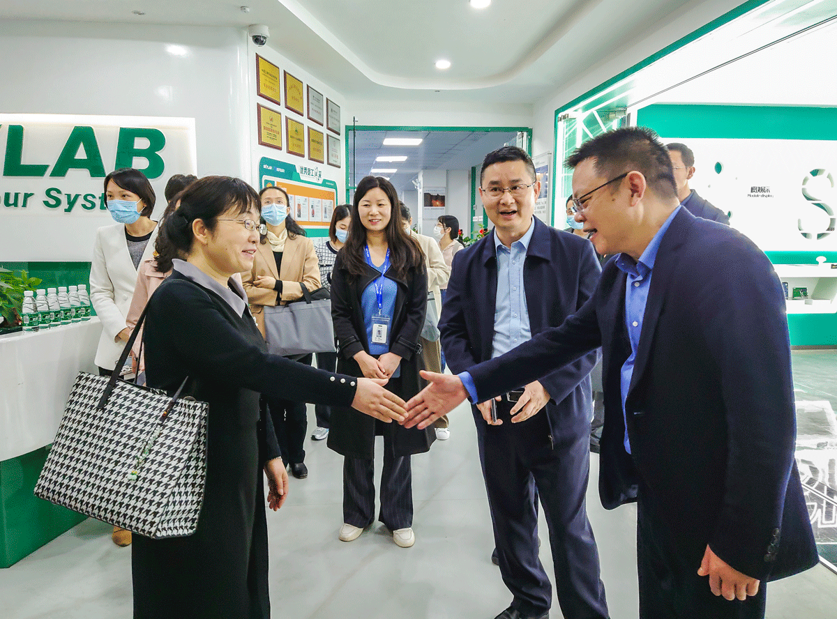 全国总工会法律工作部副部长朱艳丽一行到天工测控开展专项调研